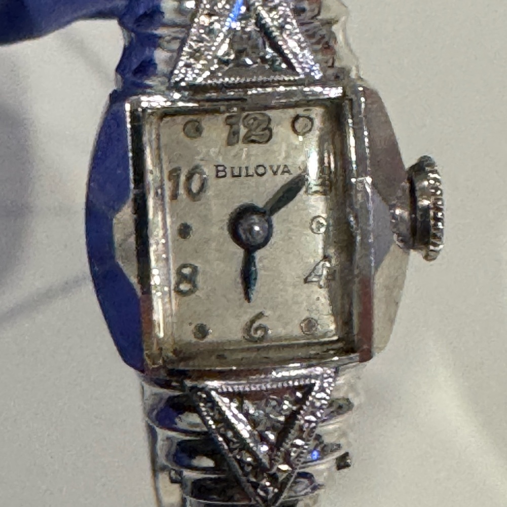 Bulova Vintage Wristwatch Women’s 23 Diamonds 10K Gold bangle